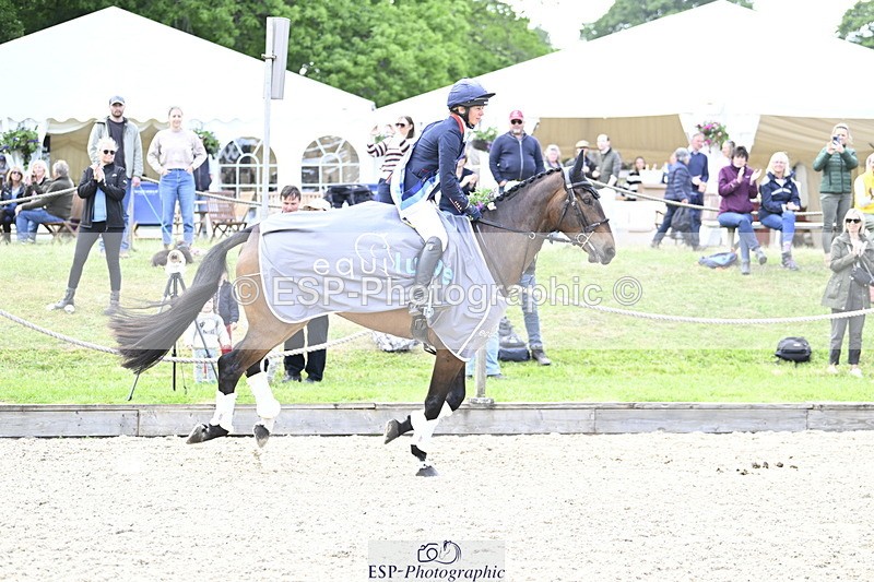 250525A-161556-18608 - Presentations Section C CCI 2 Star Long