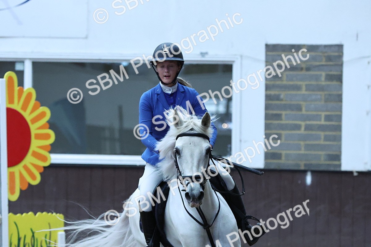 SBM_007039 - Class 9 - 80cm Open