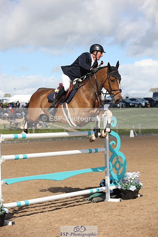 240419A-161016-09205 - Cls 10, 2 Star Big Tour 145cm  15.45 to 16.35 break