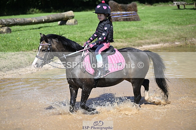 240728B-112207-00989 - Theo's Group XC