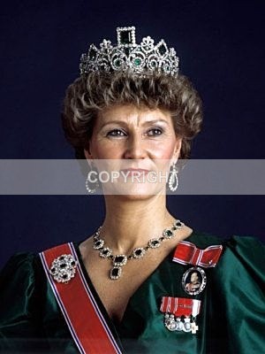 N-41 Queen Sonja - Norway - Norwegian Royals