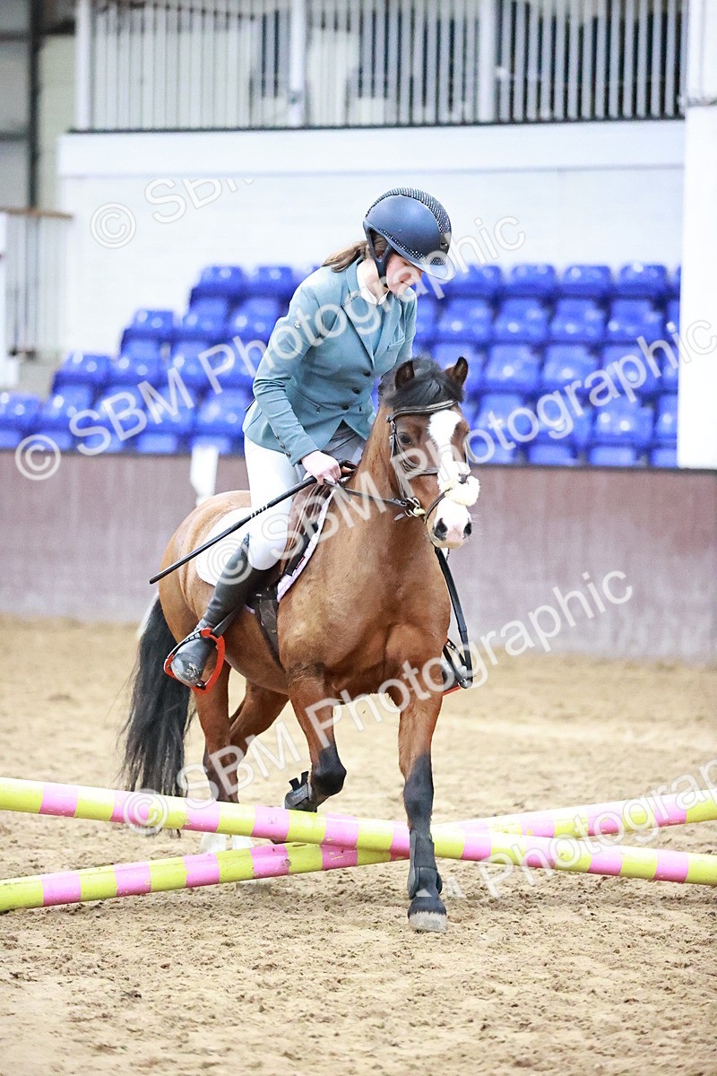 SBM_000153 - Class 1 - Cross Pole Jumping 30cm 40cm