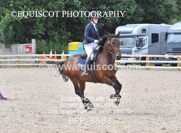 BPP_8583 - CLASS 19 SUN Pony Foxhunter/ 1.10m Open