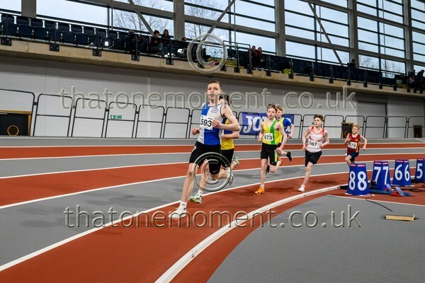 AgeInd25SAT-922493 - Track Male