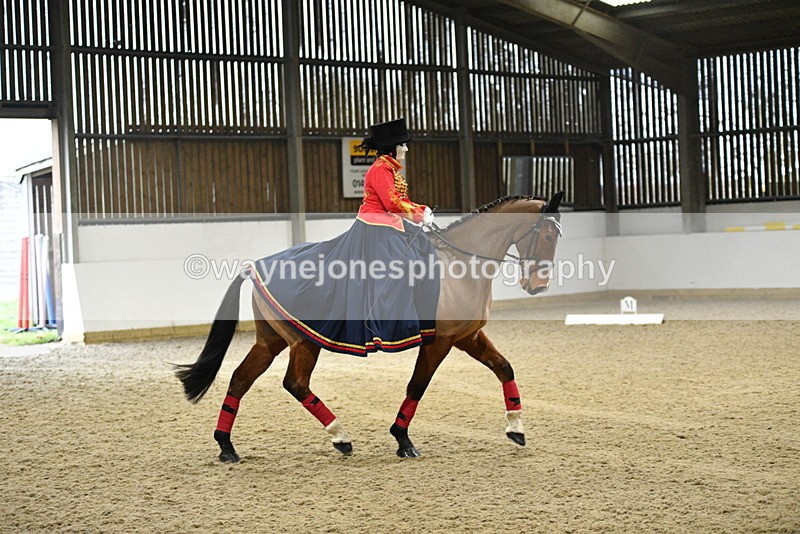 WJ5_9311 - Time 13:04 to 13:41 Fancy Dress DTM