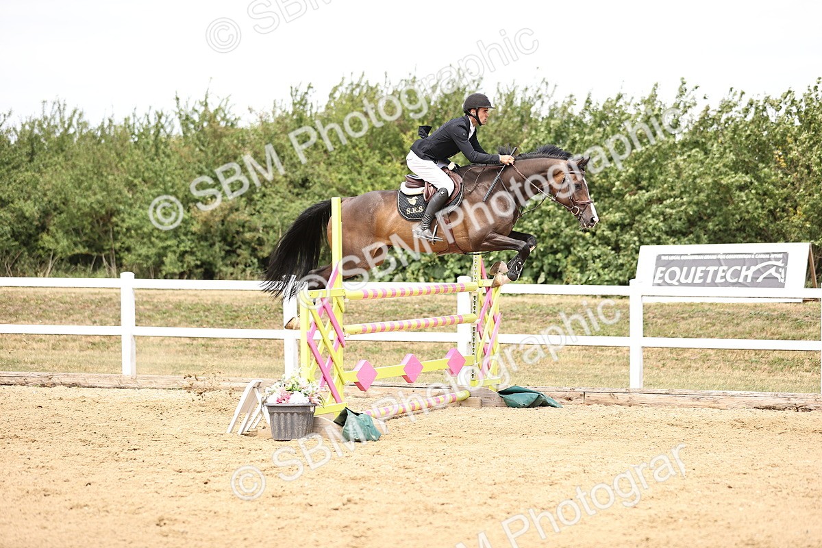 SBM_010597 - Class 9 - Senior Foxhunter - 1.20m Open