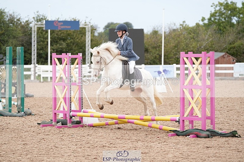 260825B-150834-00023 - Clear Round