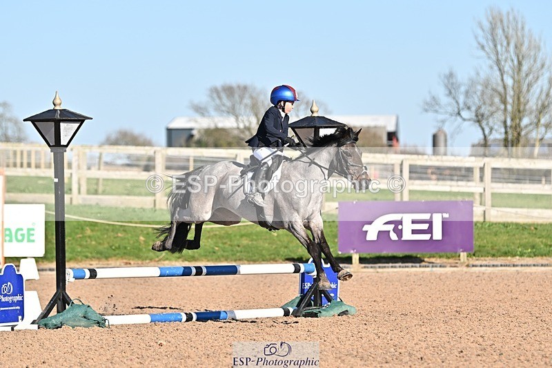 250401-164358-00207 - 60cm classes