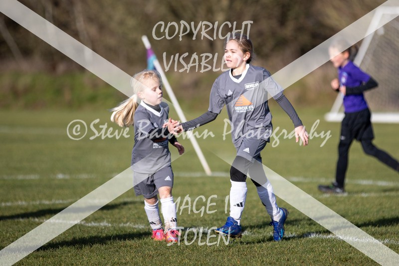 1DX30834 - 2026-01-17 FC Abbey Meads U9 Purple Girls V Develop FC U9 Girls