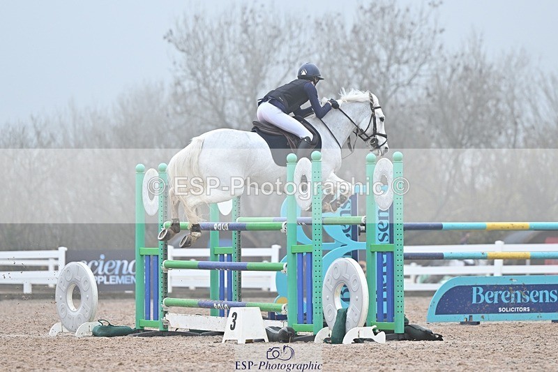 251115-131617-00909 - Cls 14+15 Junior 1.20m and 148cm
