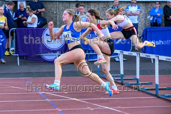 Age26 SAT-917801 - Track Female Set Two