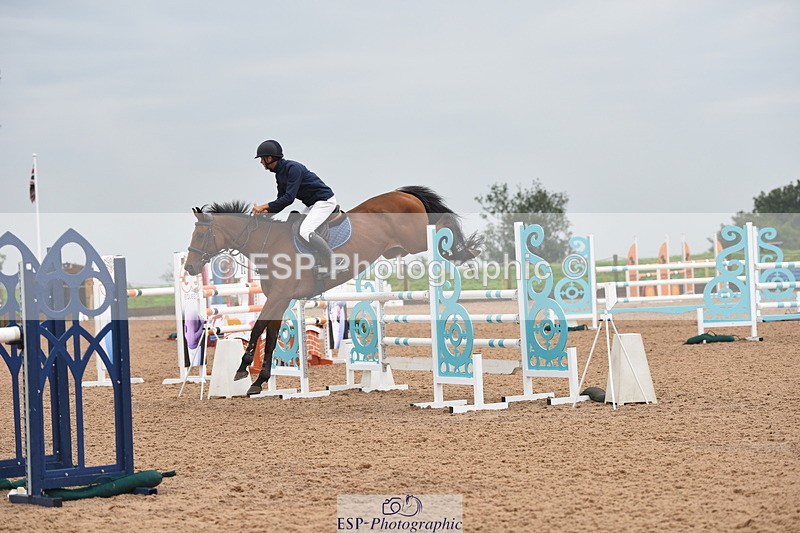 230916A-103404-03839 - Cls 14 Snr Foxhunter