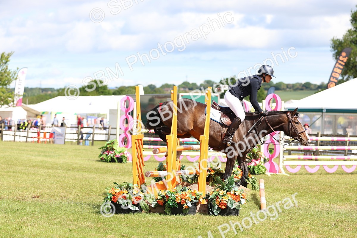 SBM_13530 - Class 206 - Senior Newcomers - 1.10m Open