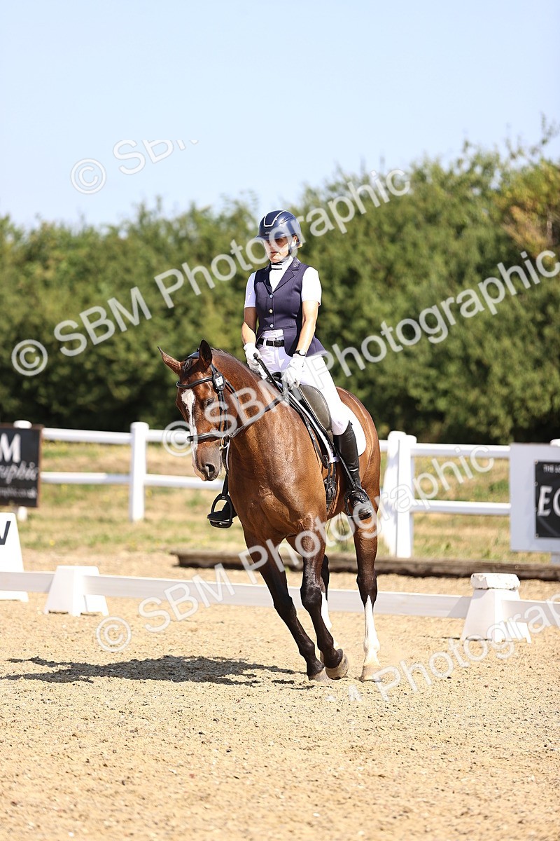 SBM_009375 - Novice 5 - 9.50-10.53