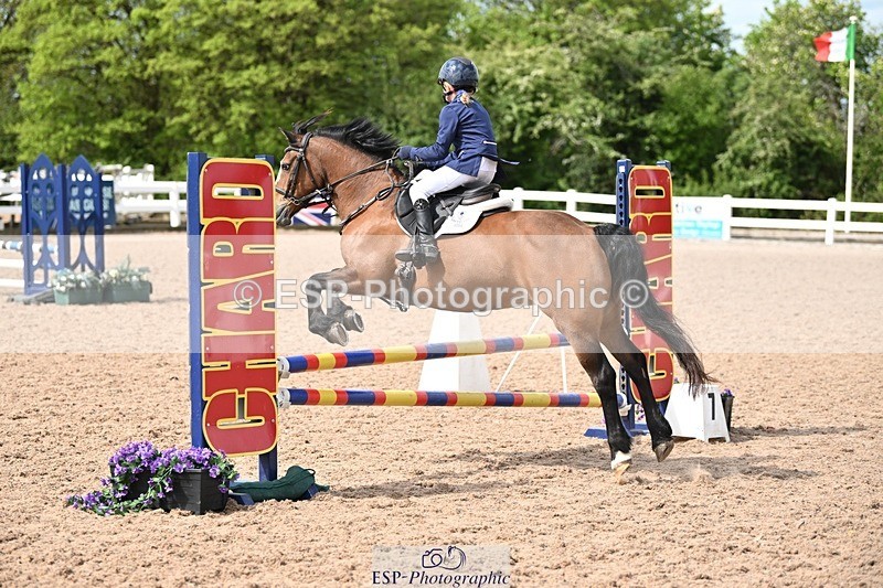 250504-110223-02266 - Cls 15+16 Club and Schools 70cm