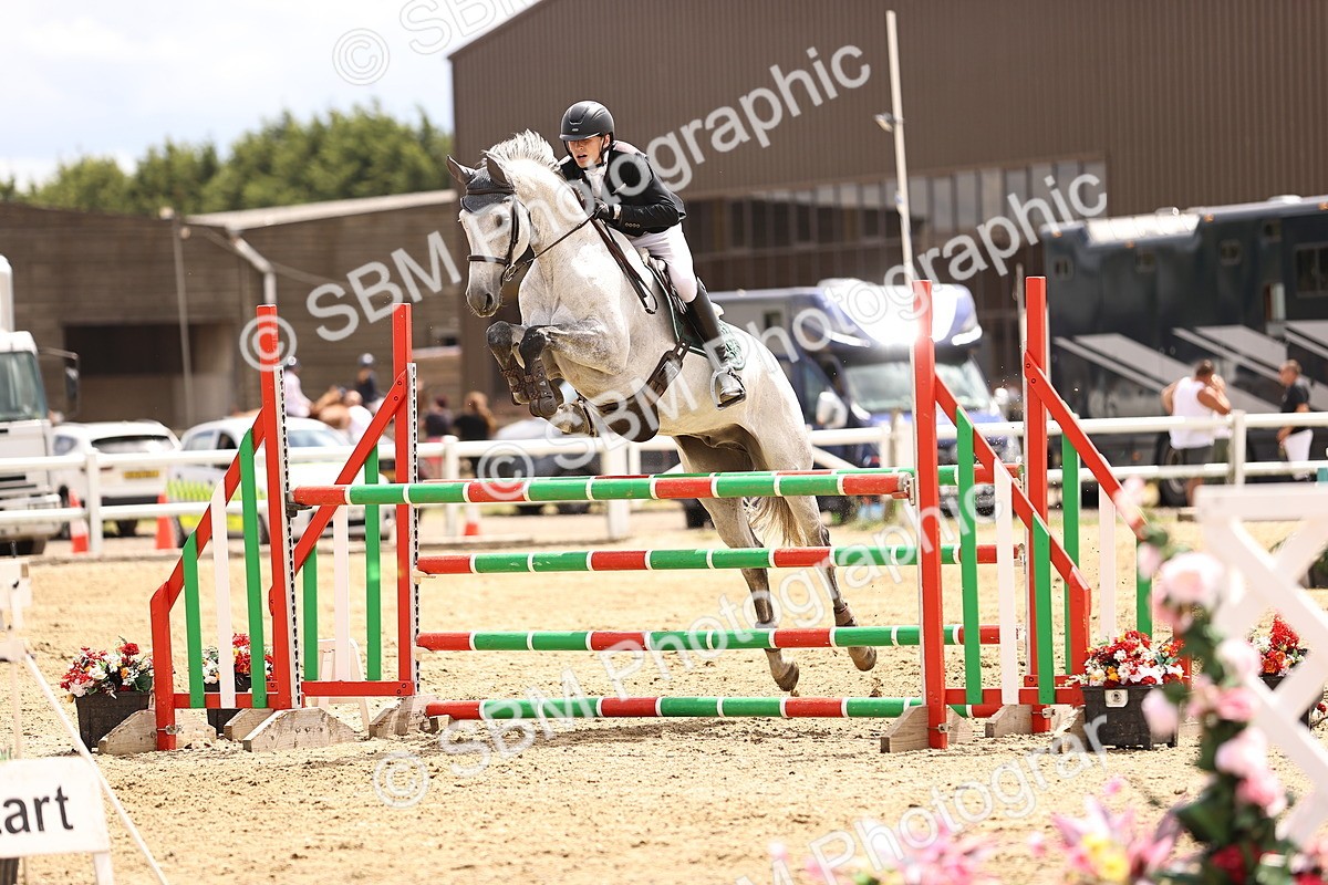 SBM_003667 - Class 22 - Senior Foxhunter 1.20m