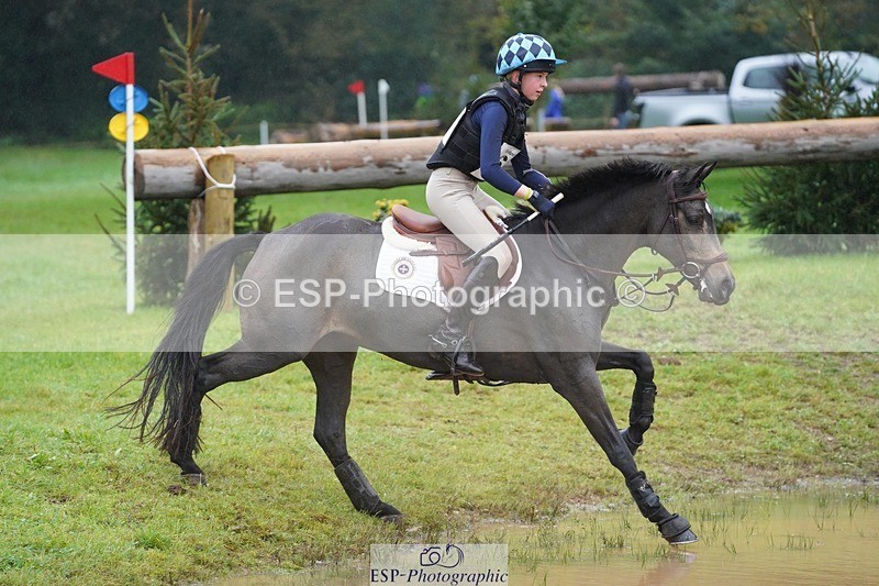 231021-102636-13780 - 629-DP.UK.DUN.SURPRISE-Isla.Kitson-SC+XC