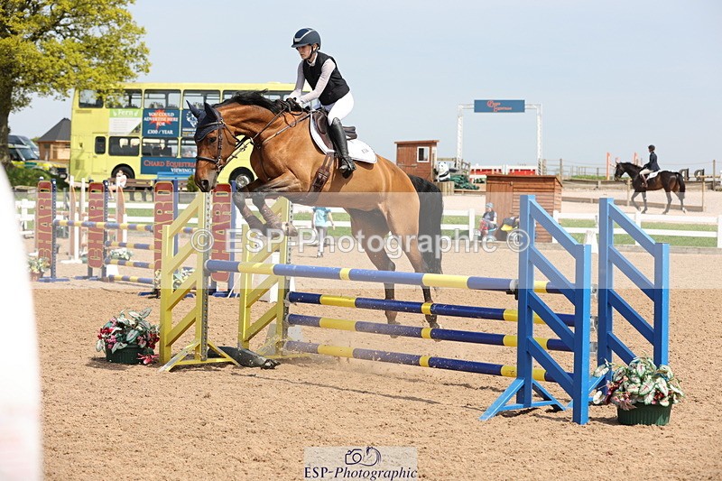 240510A-144316-07807 - Cls 17 1.05m National Am Quali