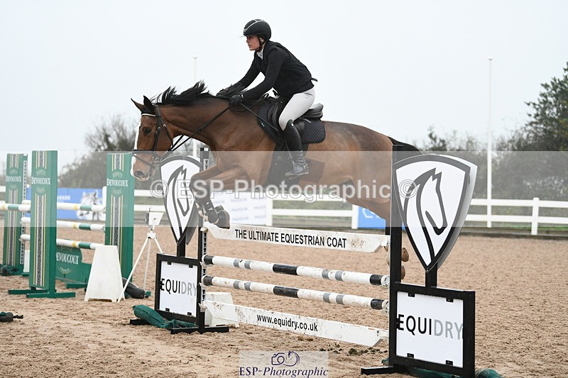 241103A-105511-07619 - SUN Cls 21 Snr Newcomers and 1.10m Open