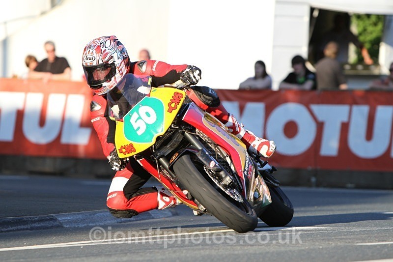  - Saturday Practice Newcomers/Supertwins