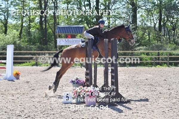 BPP_6684 - CLASS 38 MON 0.95m Amateur Championship Qualifier