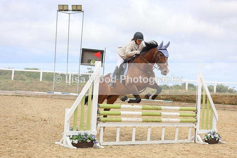 3E7A4632 - Class 4: Senior British Novice/90cm open