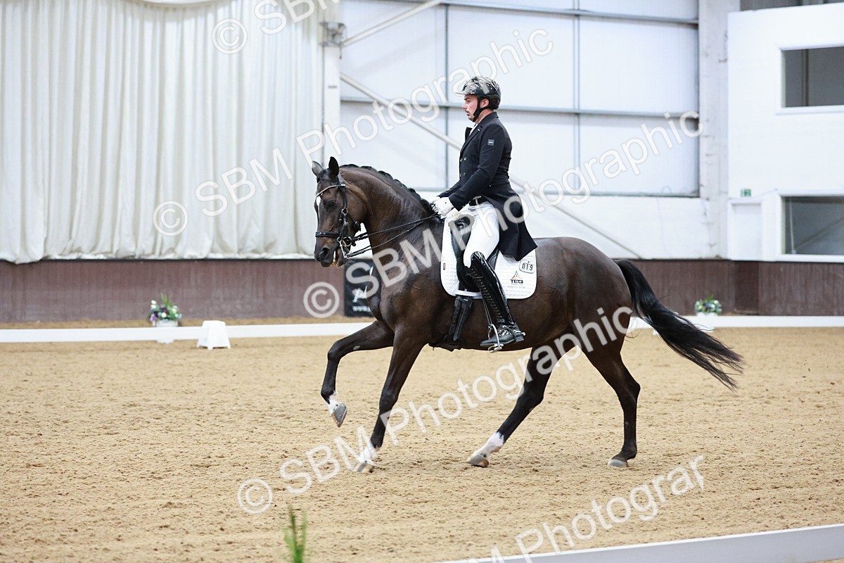 SBM_016644 - Class 5 - FEI INT II - 17.24-18.20