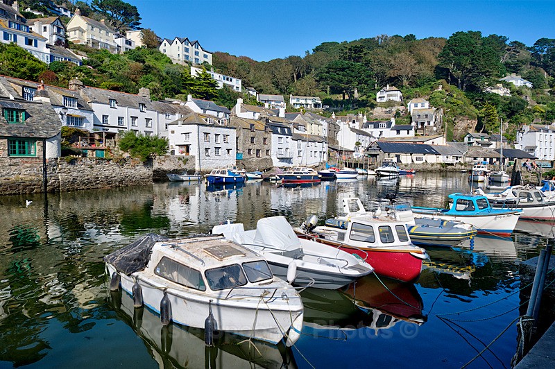 Colourful reflections at Polperro harbour - Polperro