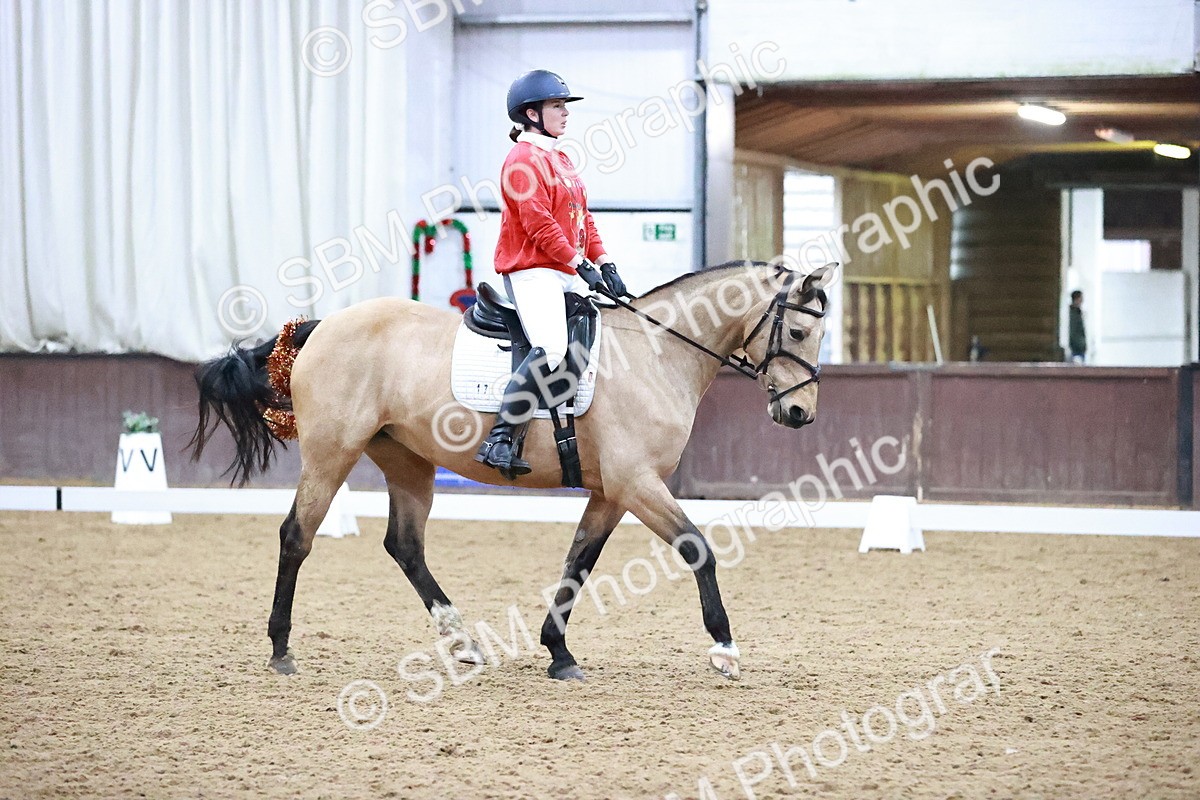 SBM_001765 - Class 9 - Novice 4