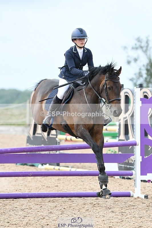 250807-114348-00759 - 1m Round 1