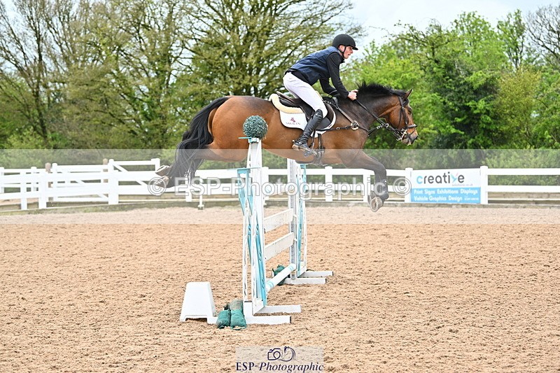 240501A-141012-00985 - Cls 8 Snr Foxhunter and 1.20m Open