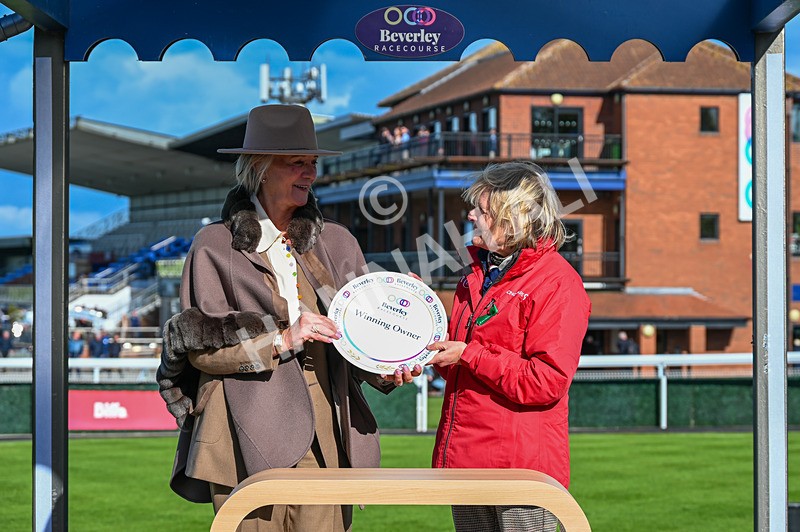 120526-Race 6-Ciao Capo-9406 - Race 6 5.10pm Racing Welfare Supporting Mental Health Handicap