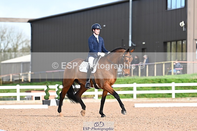 240218A-113100-06345 - 261-Angus.Corrie.Deane-Borlandeaux