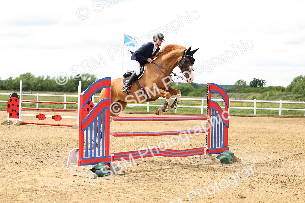 SBM_006169 - Class 19 - Senior Newcomers - 1.10m