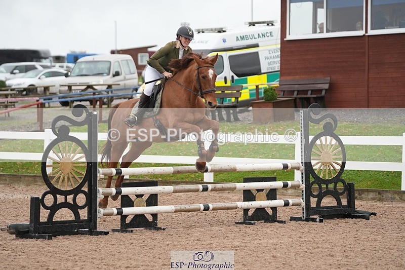 251109-085425-03106 - Cls 15 British Novice and 90cm Open