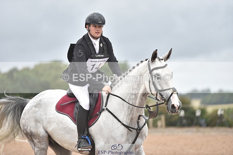 250830-112328-00550 - A-014-Myles.Mentiply-Johnson