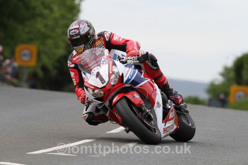 John McGuinness Honda / Honda Racing - Pokerstars Senior TT