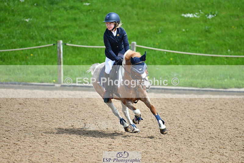 230513A-133231-01099 - Cls 34+35 Club 60cm