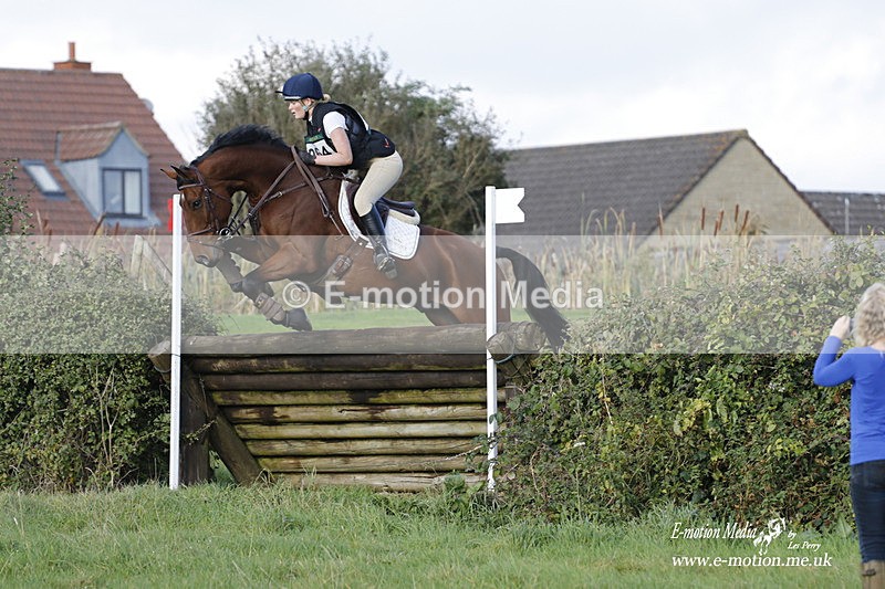  WWHT 171021 4041 - Open (1.00m)  17/10/21