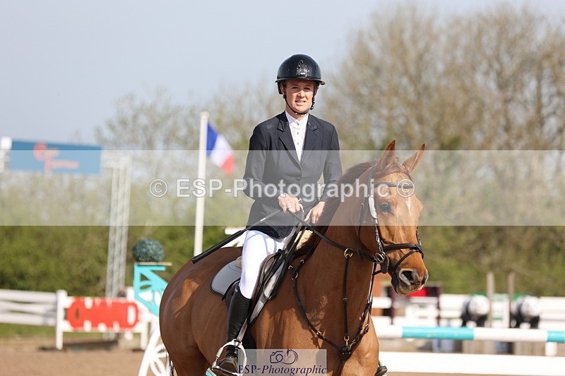 240510A-092105-05227 - Cls 14 Discovery and 1m Open