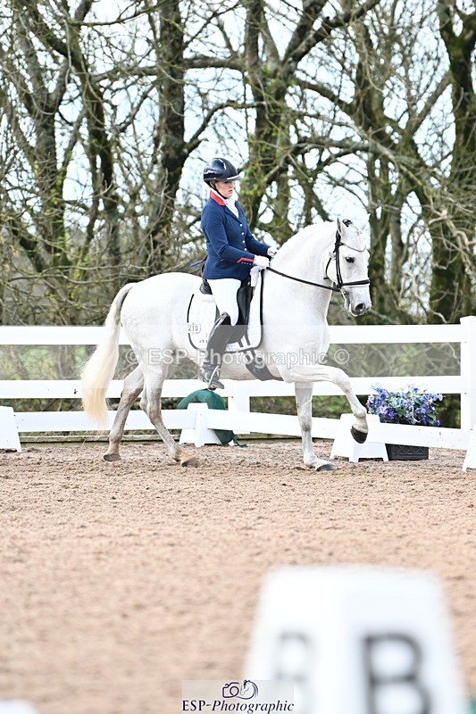 240218A-150807-08341 - 210-Charlotte.Dicker-Amaranto.D.Centurion