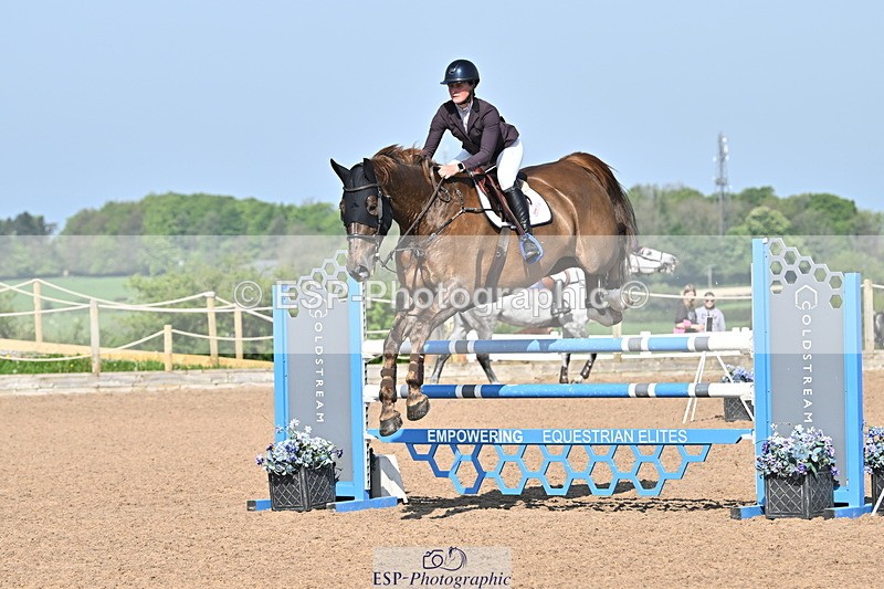 240509A-094953-00679 - Cls 8 Foxhunter