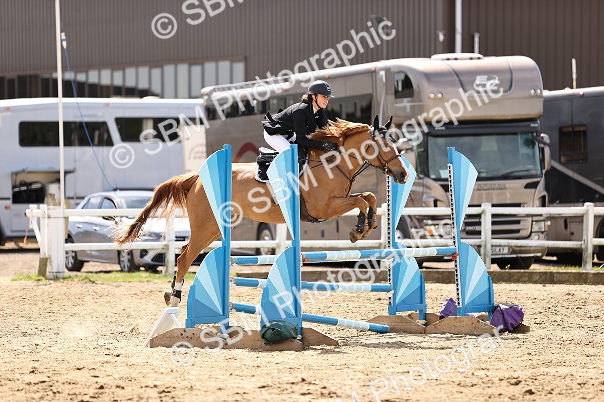 SBM_002189 - Class 9 - Senior British Novice - 90cm