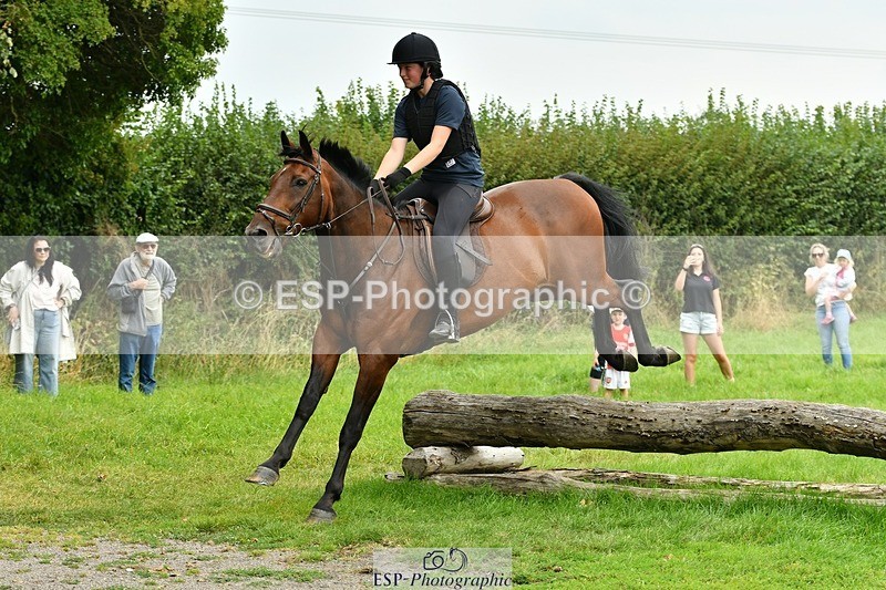 230817-124800-00737 - Theo's 1st Group - XC