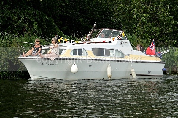 090704 APRIL FORTUNE IMG_1814 - HENLEY REGATTA  SATURDAY 4th JULY 2009