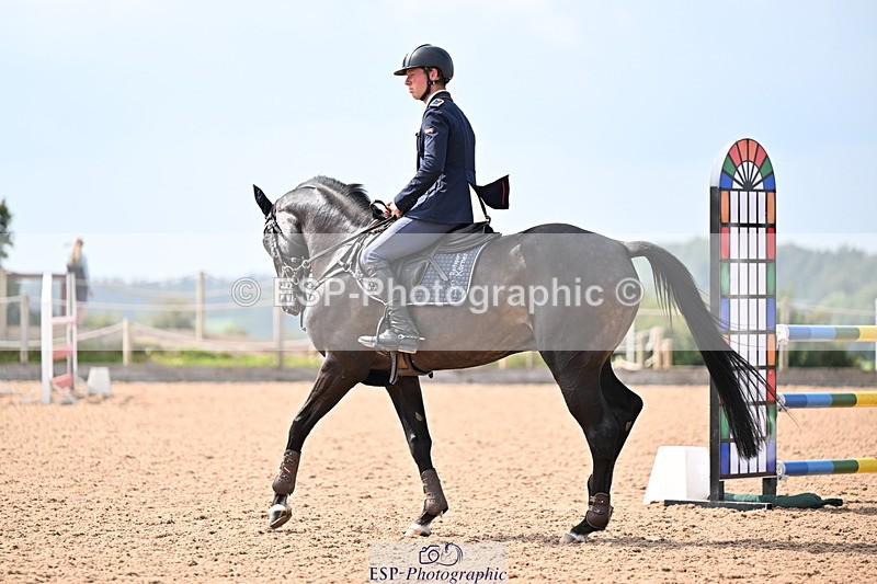 240828A-144507-00996 - Cls 4 Snr Newcomers and 1.10m Open