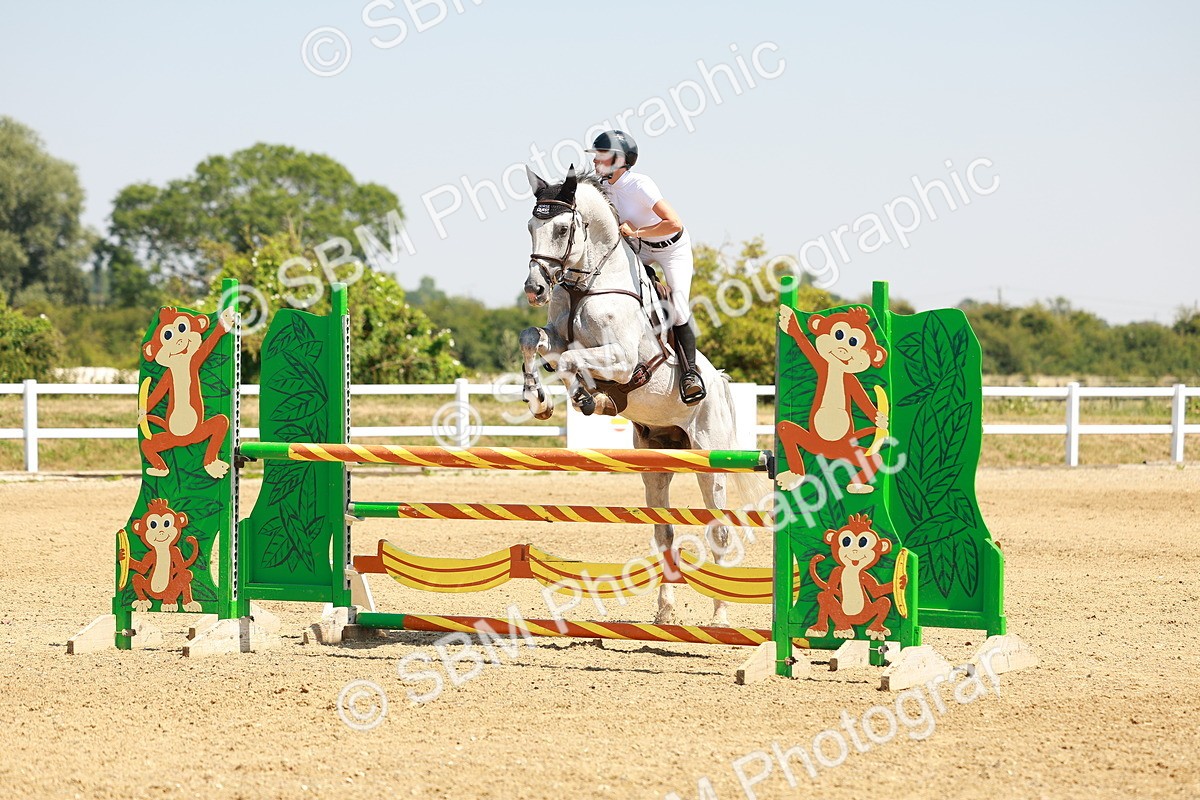 SBM_001609 - Class 4 - Senior Newcomers - 1.10m