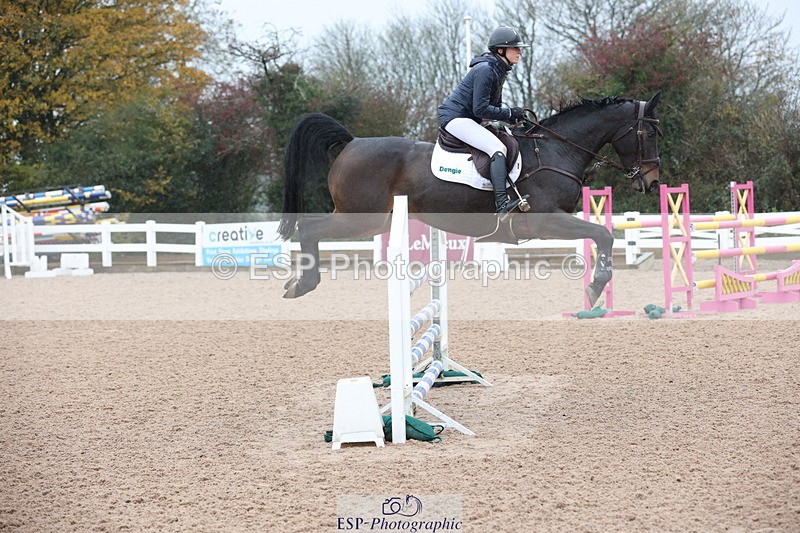 231112A-131519-04352 - Cls 20 Newcomers & 1.10m Open