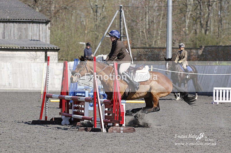 _EST0818 - Bourne Valley Riding Club Winter Showjumping 27/03/22
