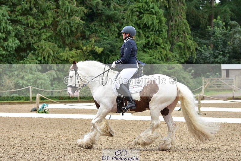 250719A-103800-03745 - 092-Rachael.Smaldon-Nadderbrook.Biscuit
